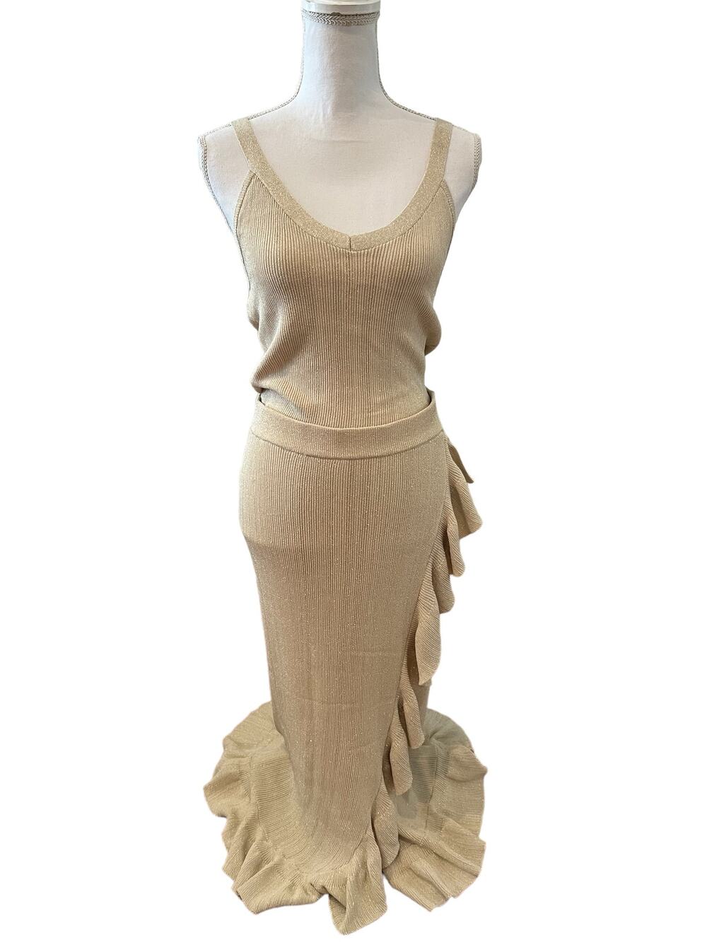 House of Harlow 1960 Revolve Metallic Sand Ruffled Skirt Set M